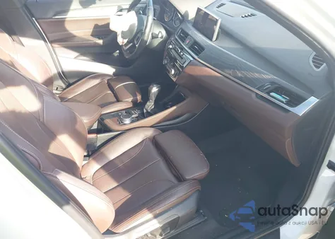 2017 BMW X1 xDrive28I z USA, uszkodzony, nr VIN WBXHT3C35H5F78391